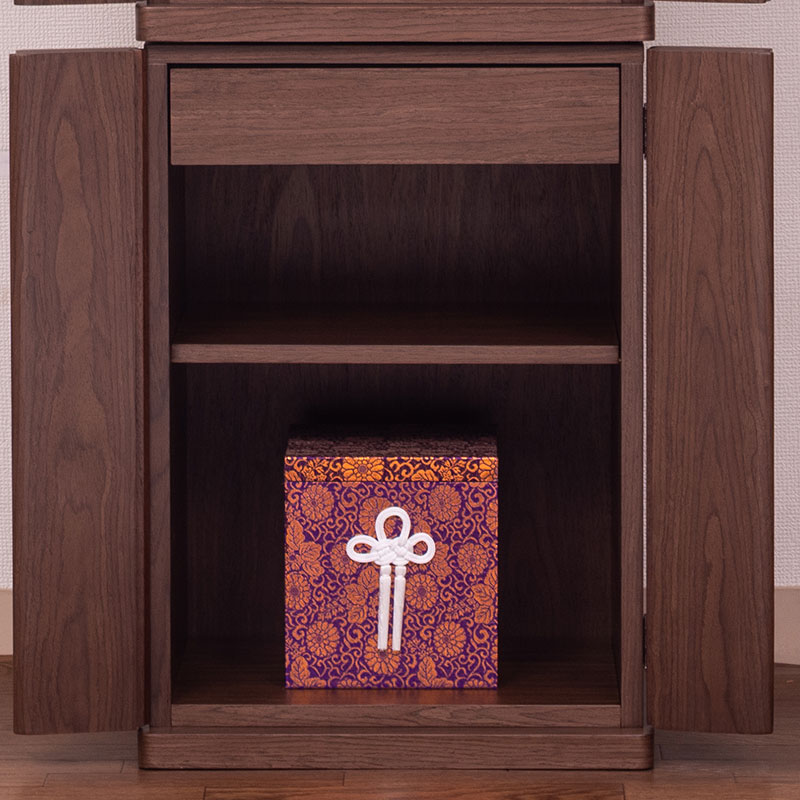 下段の収納スペース